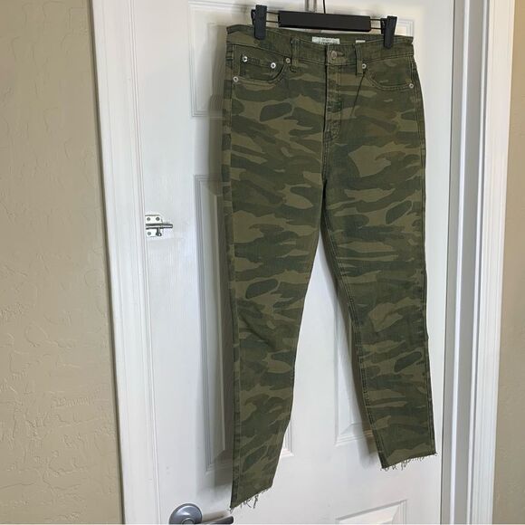 Lucky Brand Camo Bridgette Crop Jeans Size 6 Raw Hem - Picture 2 of 11